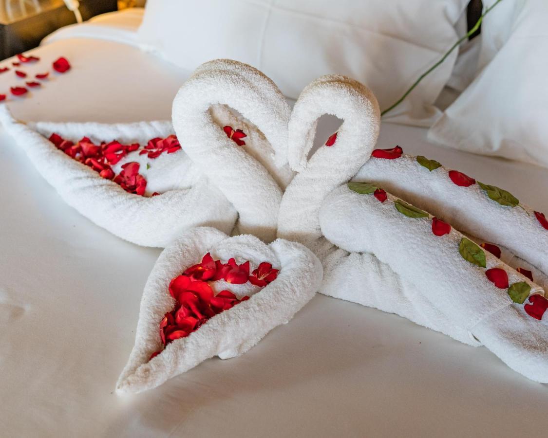 Le Petit Village Boutique Hotel & Spa Кампала Екстер'єр фото